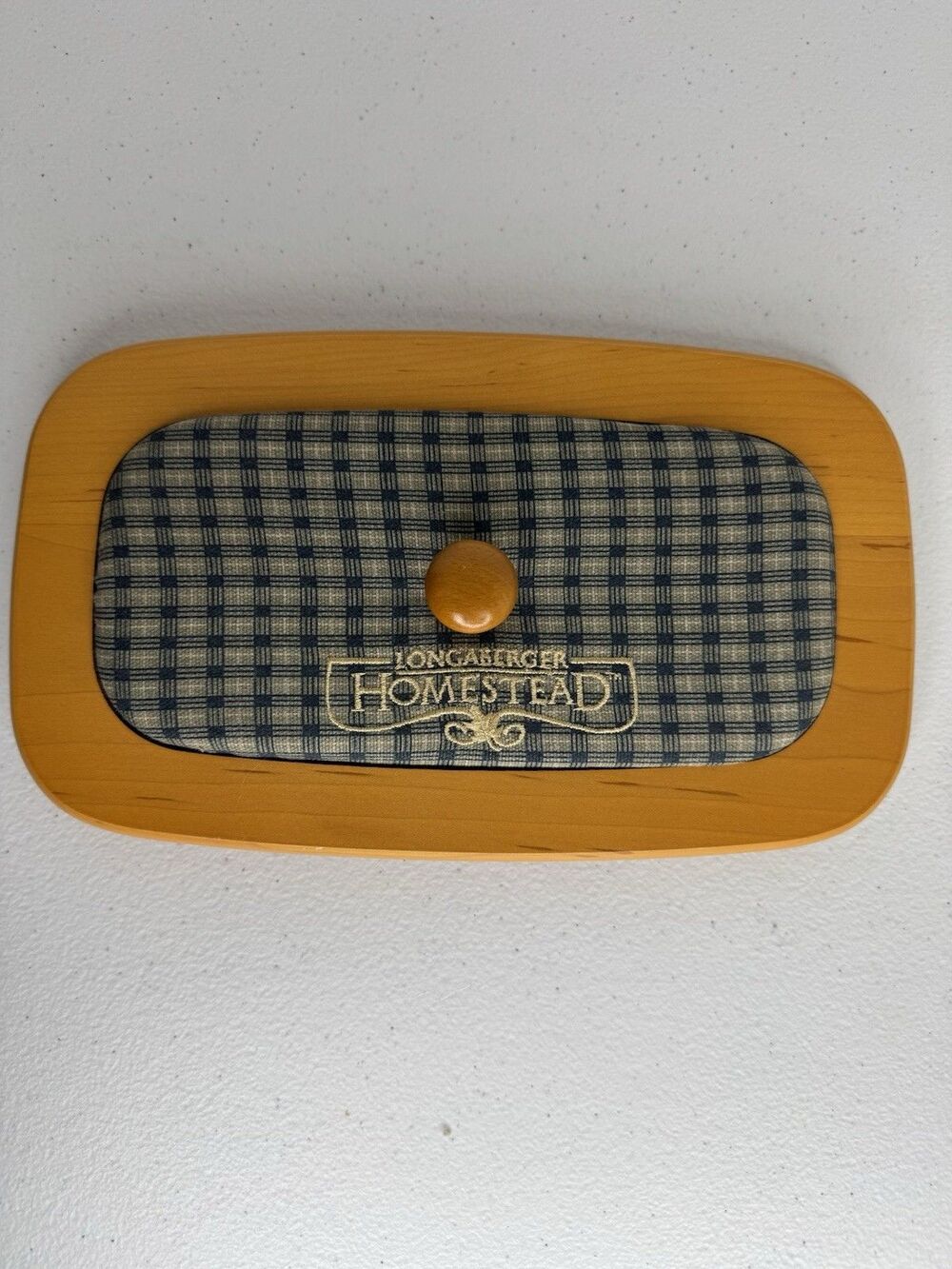 Longaberger 2001 Homestead Memories Basket Lid with Plaid padding